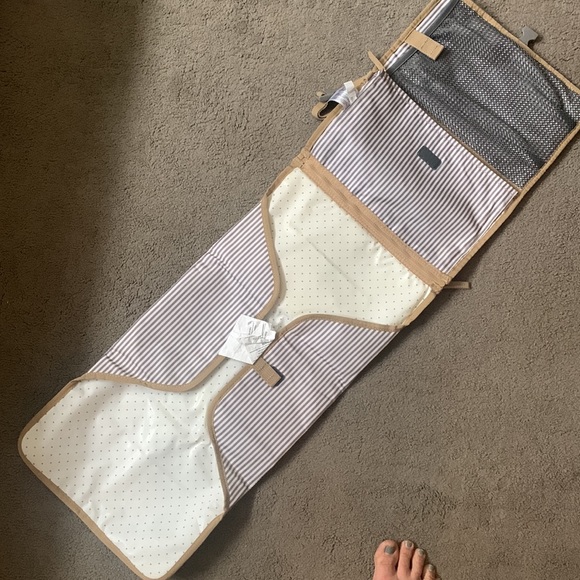 Skiphop travel diaper clutch - Picture 2 of 2